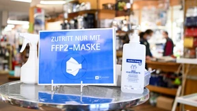 Bundesweite Sieben-Tage-Inzidenz sinkt auf 1385,1