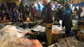 Polizei räumt Protestcamp von Flüchtlingen im Hungerstreik