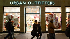 Urban Outfitters irritiert mit Blut-Design