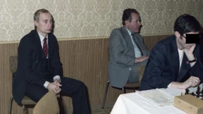 Kräftige Muskeln und ein KGB-Offizier in Dresden