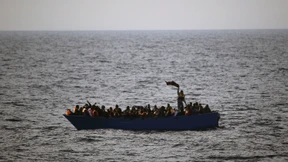 De Maizière sagt Italien Unterstützung zu