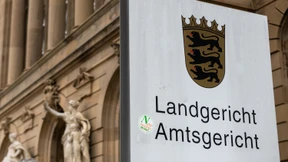 Bewährungsstrafe für mehr als 100 Fälle des Missbrauchs von Kindern