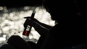 Arme Menschen sterben häufiger an Alkohol