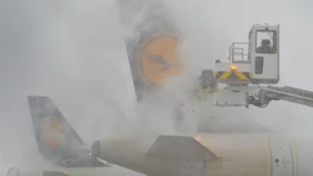 Viele Flüge wegen Winterwetters gestrichen