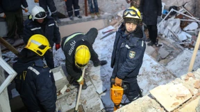 Rettungsarbeiten im Wettlauf gegen die Zeit