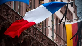 Polizei zeigt mehr Präsenz und Waffen