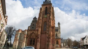 Frankfurt wieder über Marke 50