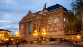 Theater als Abbild der Gesellschaft