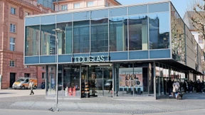 Douglas spart sich gesund