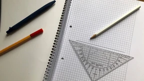 Dieses Unternehmen hat das Geodreieck erfunden