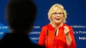 Mit voller Härte und mehr Sachverstand