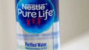 Nestlé mischt sein Wassergeschäft auf