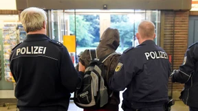 Handy-Auswertung und Sammelabschiebung sorgen für Kritik