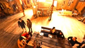 Nachts in  der Scheune