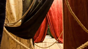 Dann untersucht mal schön