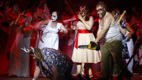 Der sitzt und schwitzt und mosert nur