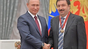 Liberal, loyal, egal