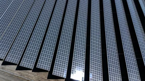 Was für Solaranlagen auf Fabrikhallen zu beachten ist