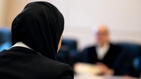 Kopftuchverbot am Arbeitsplatz kann gerechtfertigt sein