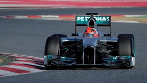 Mercedes schleicht sich an