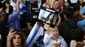 Mutter von Shani Louk bittet Bundesregierung um Hilfe