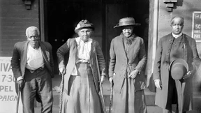 Aufstand der sozialen Toten