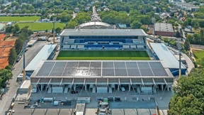 Strom vom Tribünendach