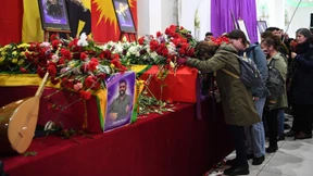 Tausende trauern in Paris um kurdische Opfer