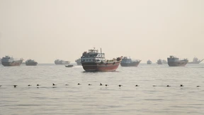 „Wir haben Feuer an Bord, und das Schiff sinkt“