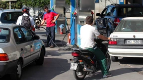 Die Griechen reagieren auf steigende Ölpreise am wenigsten