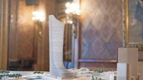 Signa-Zentrale unterm Hammer