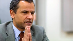 Edathy will vor die Presse treten