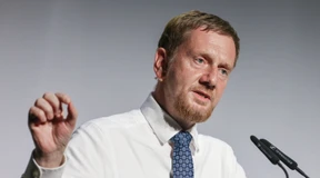 Kretschmer verlässt Verband