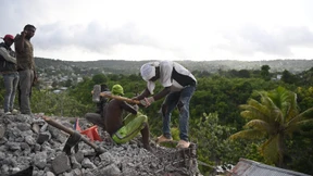 51 Tote nach Überschwemmungen, vier Tote bei Erdbeben