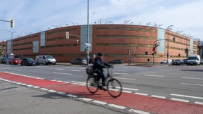 JVA-Mitarbeiter sollen auf nackte Frau eingetreten haben