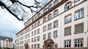 Wenn die Schule einsturzgefährdet ist