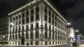 Warburg-Eigentümer werden Degussa Bank los