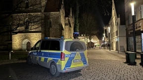 16-Jähriger in der Nähe des Weihnachtsmarkts niedergestochen