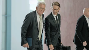 In die Wirtschaft gewechselt, im Staatsdienst geblieben