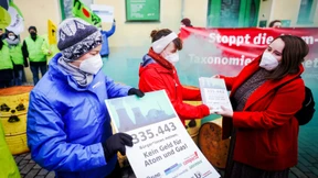 Jung, grün und unerbittlich