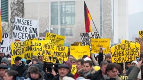 Wir haben es mit medialem Krieg zu tun