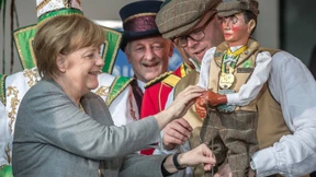 Helau und Alaaf im Kanzleramt