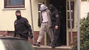 Streit unter Salafisten löst Großeinsatz der Polizei aus