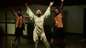 Tänzer über die alten Grenzen hinweg