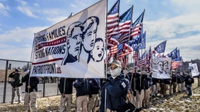 Warum wählen Frauen rechte Parteien?