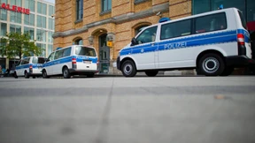 Polizist soll Ausländer misshandelt haben