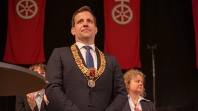 Ein Stadtoberhaupt mit voller Kasse