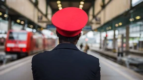 Weniger Bahnreisende durch Streiks