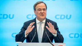 Laschet verteidigt seinen „Brücken-Lockdown“