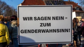 Grammatik als Motor der Weltverbesserung?